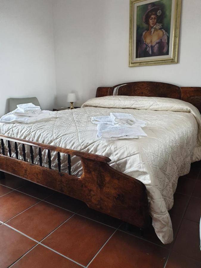 B&B Casa Baronale Castelsaraceno Esterno foto